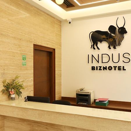 Indus Biznotel Yeni Delhi Dış mekan fotoğraf