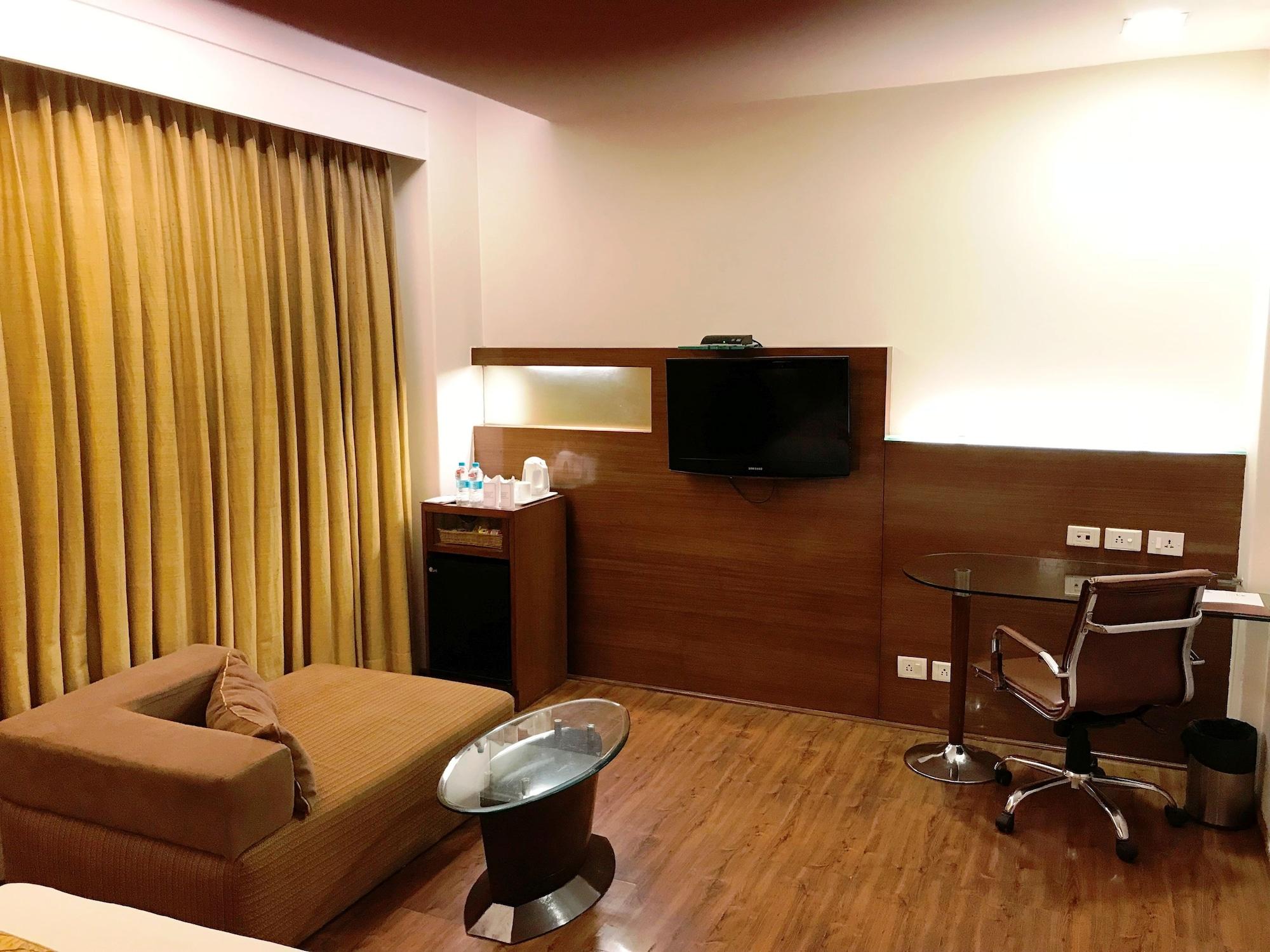Indus Biznotel Yeni Delhi Dış mekan fotoğraf